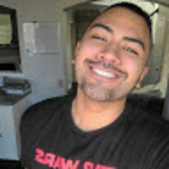 Meet your Posher, Manu - Picture 1 of 1